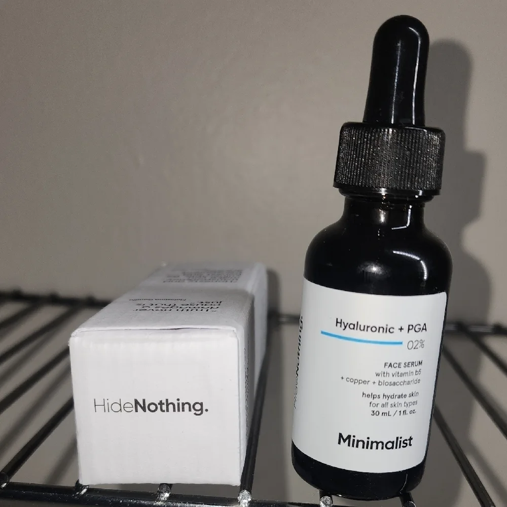 Hyaluronic + PGA Face Serum - Black and White